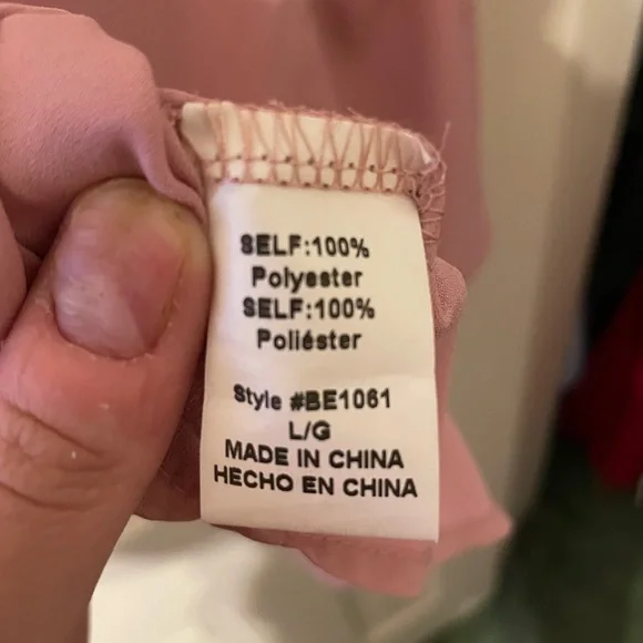 Unique Vintage Size Large Pink Blouse with Bow Tie - Picture 9 of 10